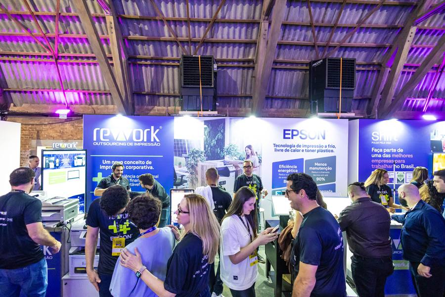 Bastidores do estande Rework